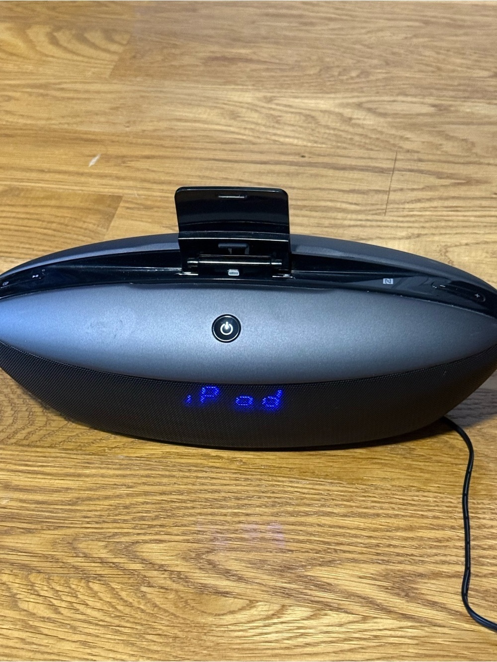 Instudio IPod IPhone Docking Speaker​​​